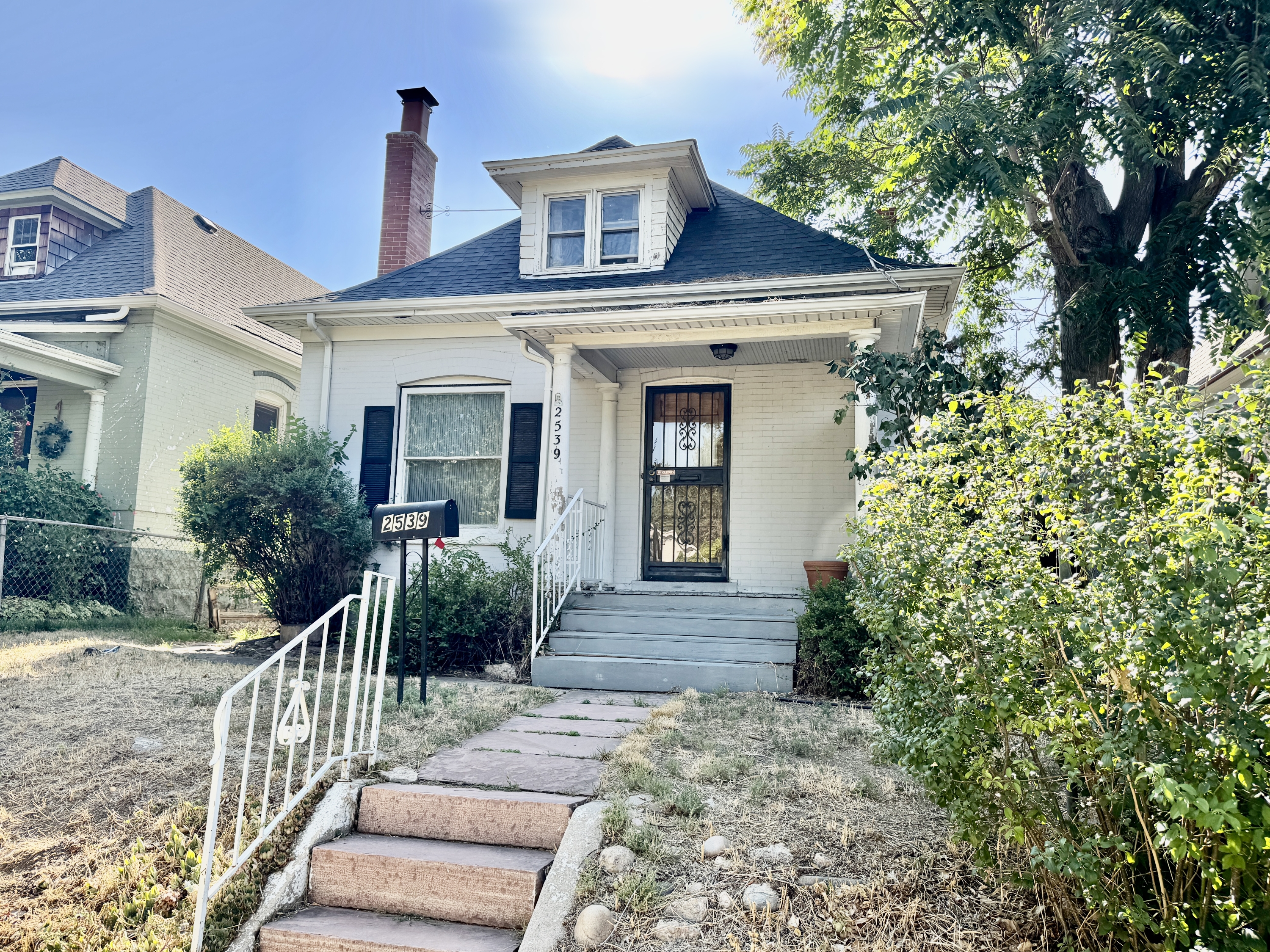 Property main image