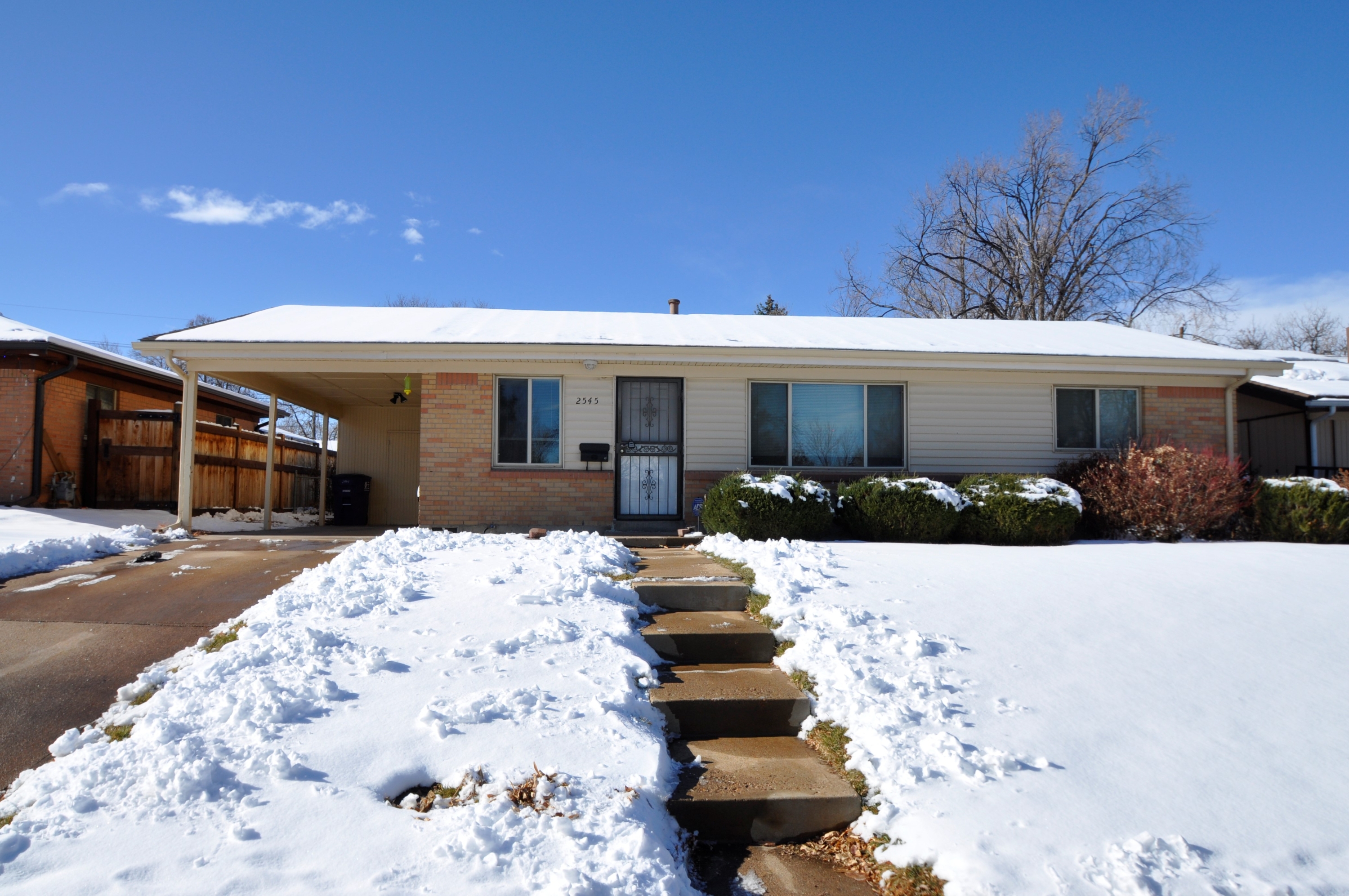 Property main image